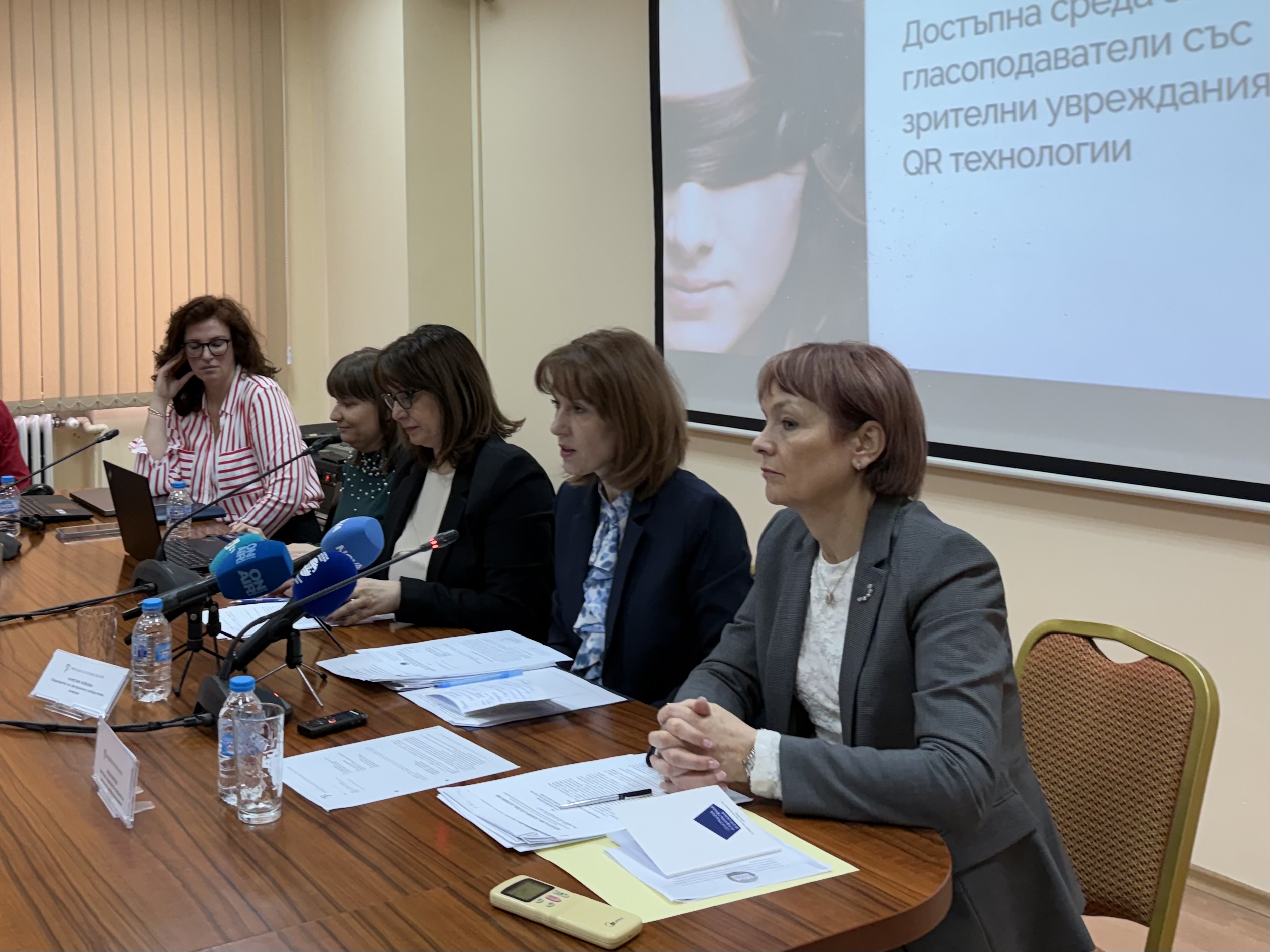 Велислава Делчева, Камелия Нейкова, Росица Матева