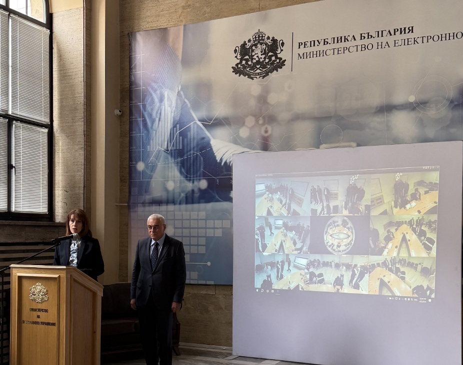 Министърът на електронното управление и председателят на Централната избирателна комисия